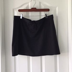 Lands End cover up skirt.